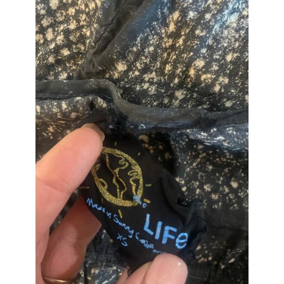 Revolve BLUE LIFE Printed Silky Romper Size XS BEACH GRUNGE COMFY CASUAL - Picture 4 of 5